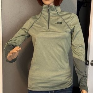 The North Face Women's Green 1/4 Zip  Pullover Size XS